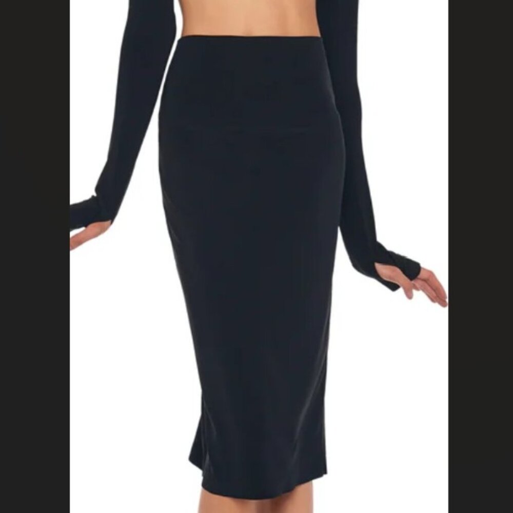 Norma Kamali Straight Skirt in Black